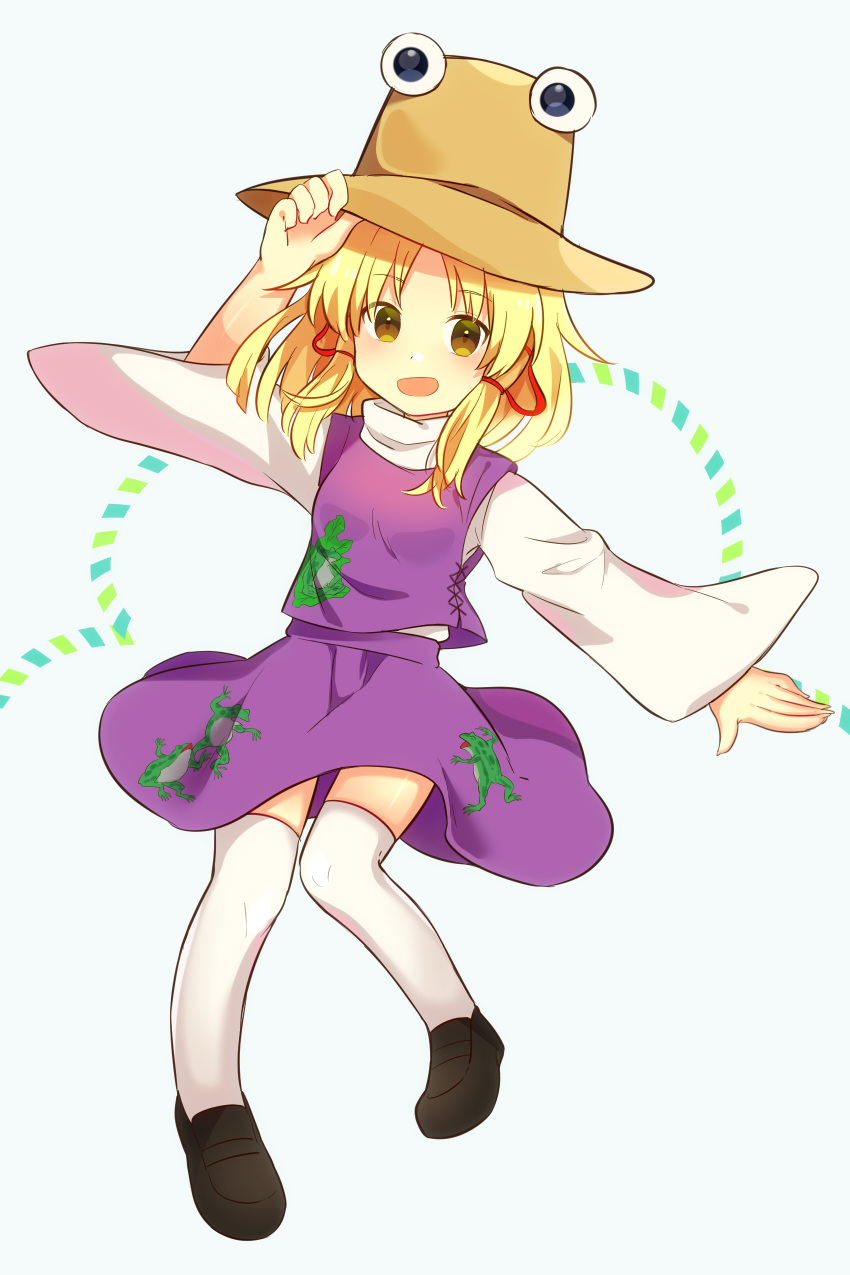 0mzum1, 1girl, absurdres, animal_print, arm_up, bangs, black_footwear, blonde_hair