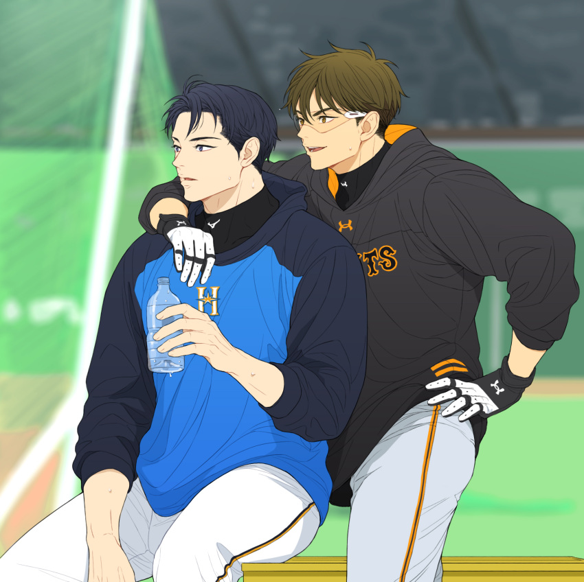 2boys, ace_of_diamond, arm_around_shoulder, bangs, black_gloves, black_hair, black_hoodie, blue_eyes