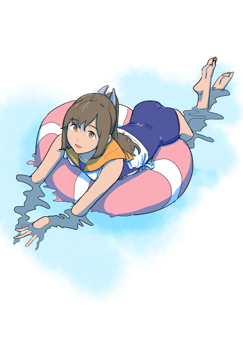 1girl, ass, barefoot, brown_eyes, brown_hair, commentary_request, hair_ornament, hairclip