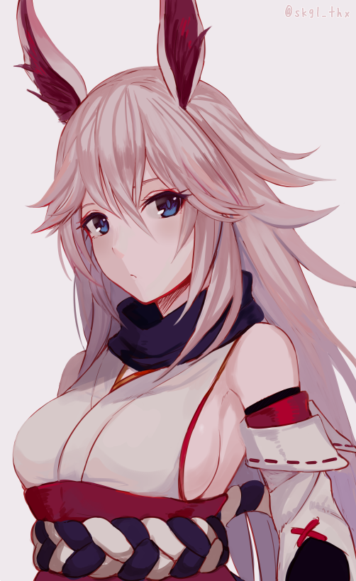 1girl, animal_ears, artist_name, bangs, bare_shoulders, breasts, closed_mouth, fox_ears, hair_between_eyes, honkai_(series), honkai_impact_3rd, japanese_clothes, long_hair, looking_at_viewer, miko, pink_hair, purple_background, sideboob, simple_background, solo, violet_eyes, yae_sakura, yae_sakura_(gyakushinn_miko), yume_sai