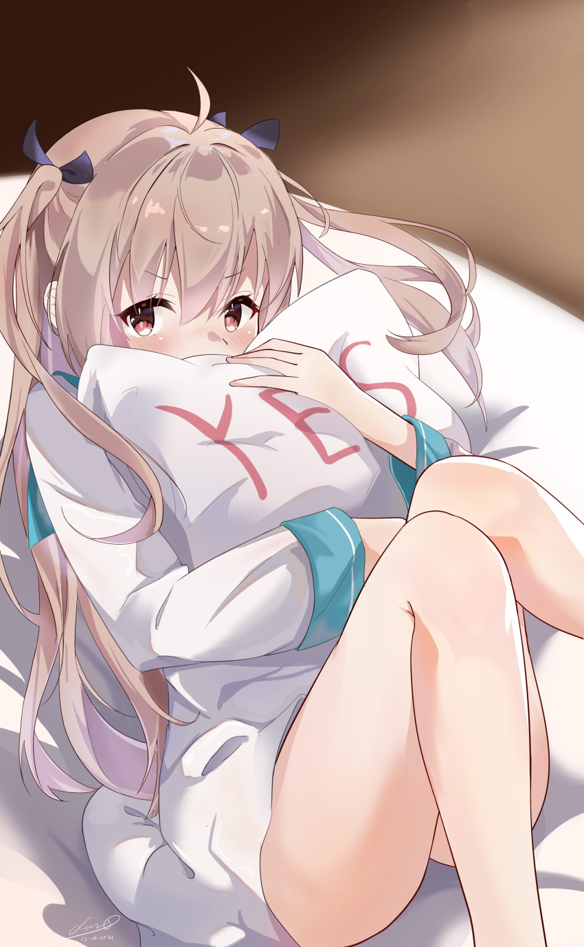 1girl, absurdres, ahoge, aqua_sailor_collar, atri-my_dear_moments-, bangs, bare_legs, bed_sheet