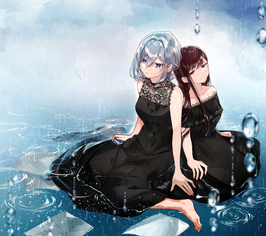 2girls, asaka_kaori, bangs, barefoot, black_dress, blue_eyes, breasts, brown_eyes