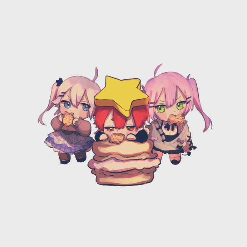 1boy, 2girls, bangs, black_bow, black_jacket, blue_eyes, bow, chibi