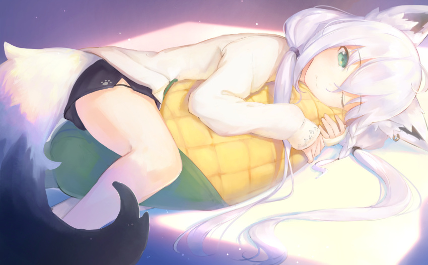 1girl, ahoge, animal_ear_fluff, animal_ears, bangs, bare_legs, black_shorts, closed_mouth