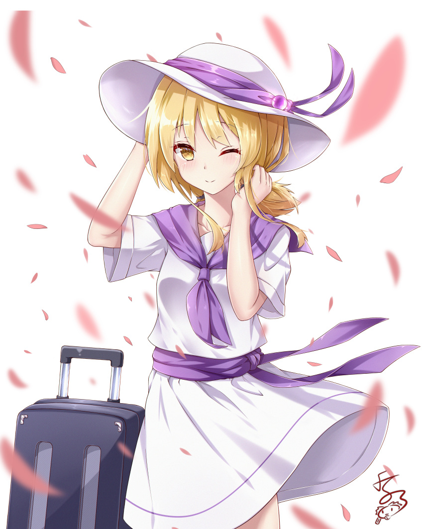 1girl, absurdres, blonde_hair, closed_mouth, commentary_request, feng_ling_(fenglingwulukong), hand_in_hair, hand_on_headwear