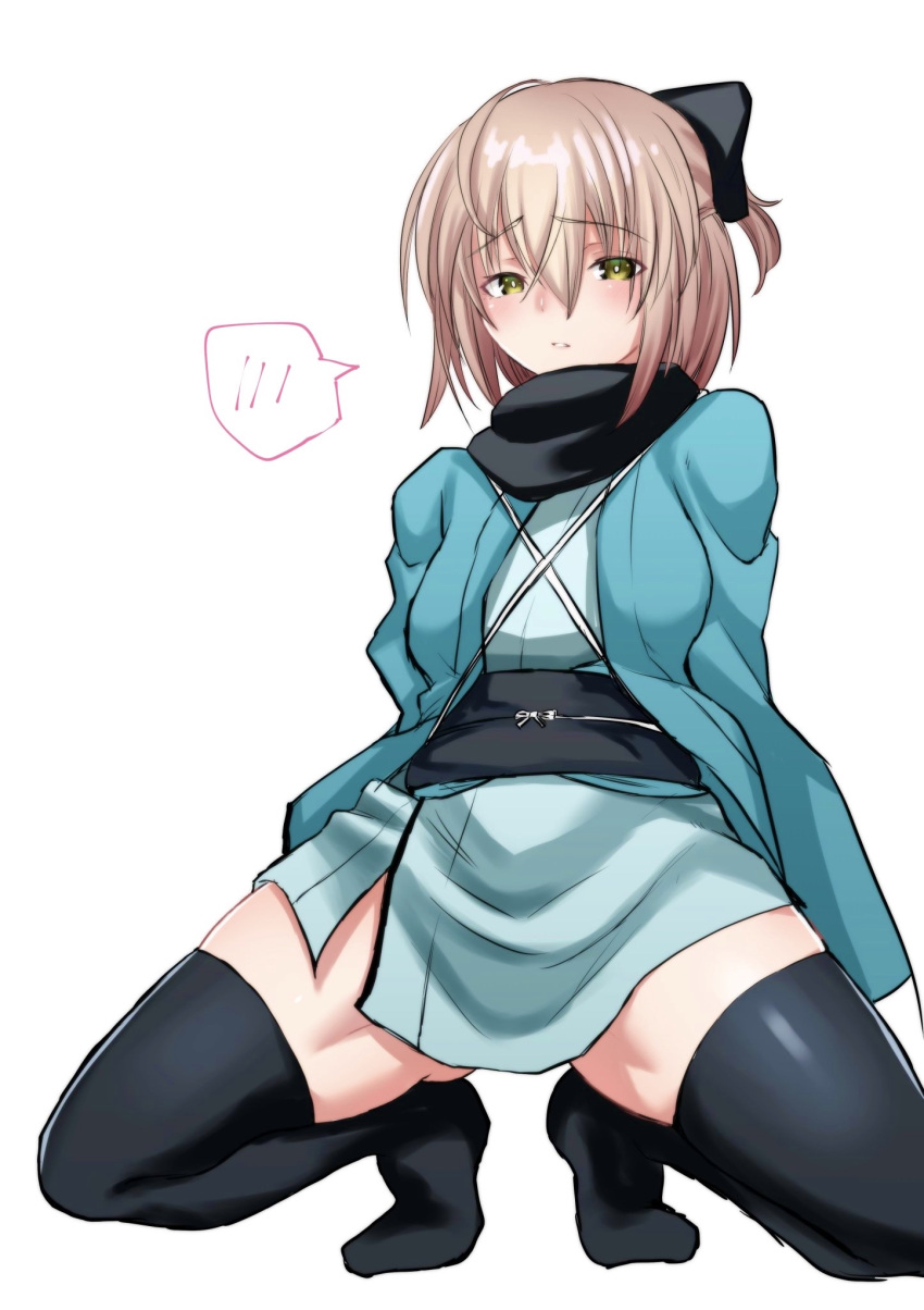 ahoge, bangs, blush, commentary_request, eyebrows_visible_through_hair, fate/grand_order, fate_(series), glglpanda, hair_between_eyes, haori, highres, japanese_clothes, looking_at_viewer, okita_souji_(fate), shinsengumi, short_hair, squatting, thigh-highs, thighs, white_background, yellow_eyes