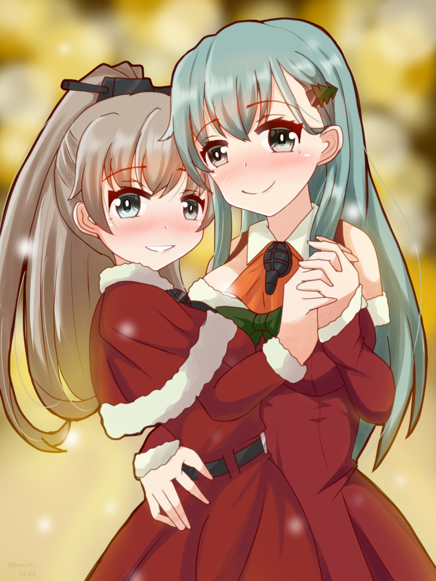 2girls, aqua_eyes, aqua_hair, ascot, blurry, blurry_background, brown_hair, capelet