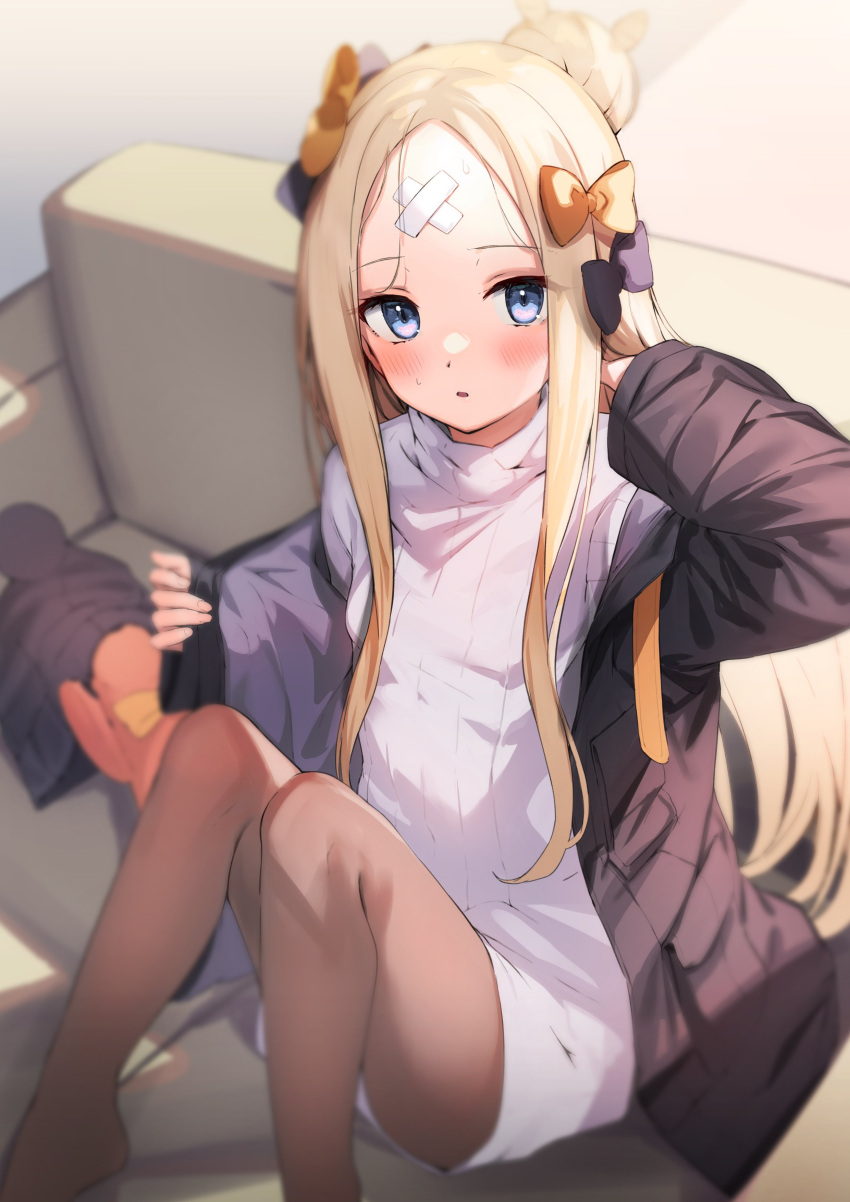 1girl, abigail_williams_(fate), absurdres, bangs, black_bow, blonde_hair, blue_eyes, blush