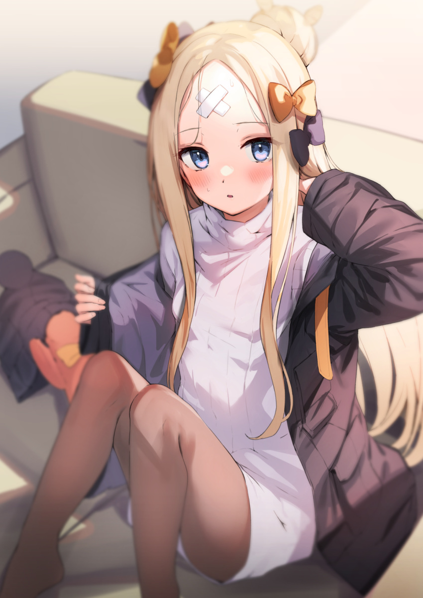 1girl, :o, abigail_williams_(fate), bangs, black_bow, black_headwear, black_jacket, blonde_hair