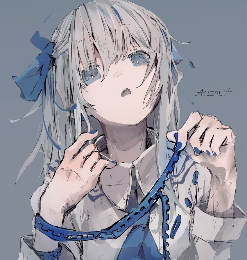1girl, aiamu_iamu, bangs, blue_background, blue_bow, blue_eyes, blue_nails, bow