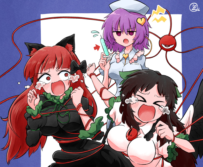 >_<, 2girls, adapted_costume, alternate_hairstyle, animal_ear_fluff, animal_ears, arrow_(symbol), bangs