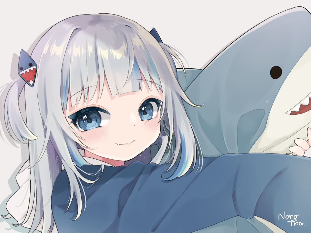 1girl, artist_name, bangs, blue_hair, blue_hoodie, eyebrows_visible_through_hair, gawr_gura, grey_background, hololive, hololive_english, hood, hoodie, multicolored_hair, nono_chitose, object_hug, silver_hair, smile, solo, streaked_hair, stuffed_animal, stuffed_shark, stuffed_toy, two_side_up, virtual_youtuber
