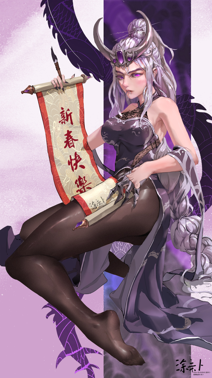 1girl, absurdres, bare_shoulders, black_dress, black_legwear, breasts, calligraphy_brush, china_dress, chinese_clothes, chinese_commentary, claw_ring, commentary_request, dress, fake_horns, feet, high_ponytail, highres, holding, holding_brush, holding_scroll, horned_headwear, horned_tiara, horns, large_breasts, long_hair, miao_ying, paintbrush, pantyhose, partial_commentary, pixiv_id, scroll, sidelocks, silver_hair, sitting, sleeveless, sleeveless_dress, solo, tiara, total_war, total_war:_warhammer_3, translation_request, tuweibu, very_long_hair, violet_eyes, warhammer_fantasy