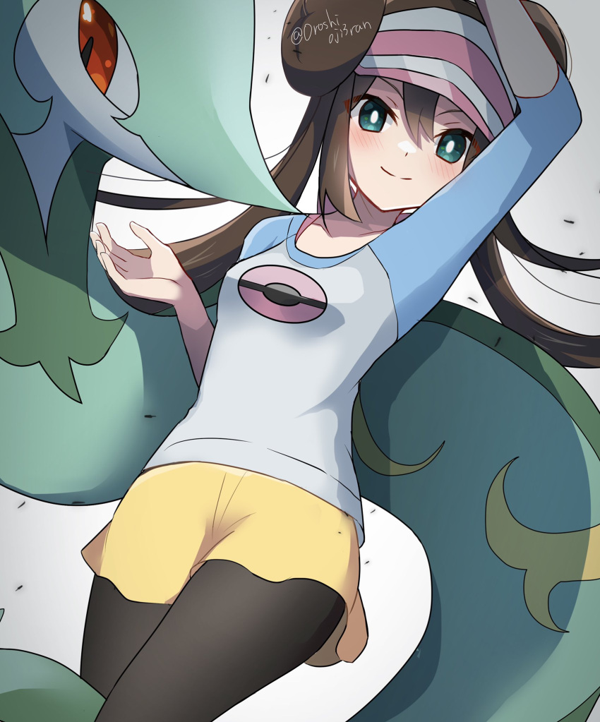 0roshioji3ran, 1girl, bangs, blush, bow, breasts, bright_pupils, brown_hair, closed_mouth, commentary_request, double_bun, green_eyes, highres, legwear_under_shorts, long_hair, looking_at_viewer, pantyhose, pink_bow, pokemon, pokemon_(creature), pokemon_(game), pokemon_bw2, raglan_sleeves, rosa_(pokemon), serperior, shirt, short_shorts, shorts, smile, split_mouth, twintails, twitter_username, visor_cap, white_background, white_pupils, yellow_shorts
