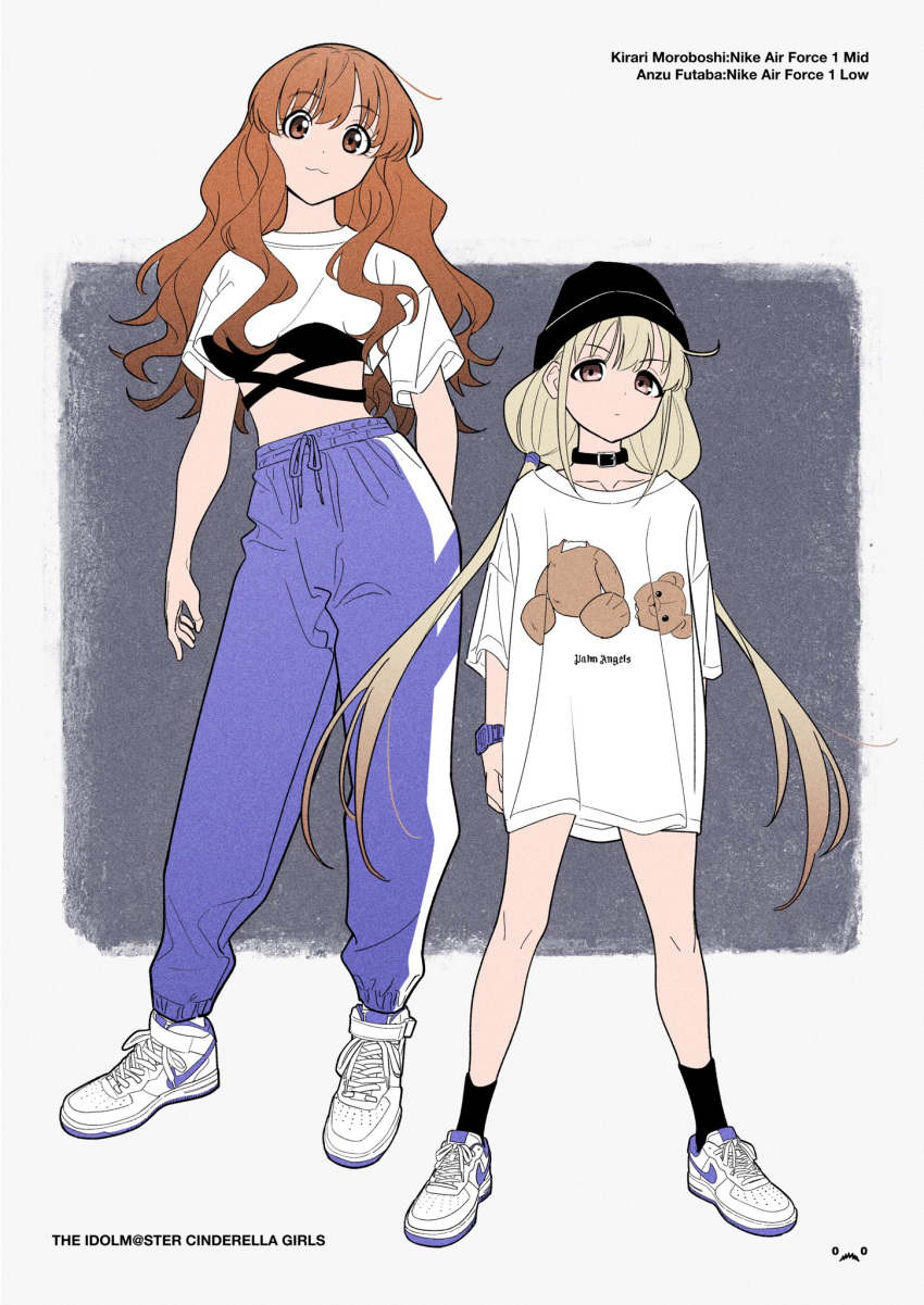 2girls, :3, acubi_tomaranai, arms_at_sides, artist_logo, bandeau, bangs, beanie