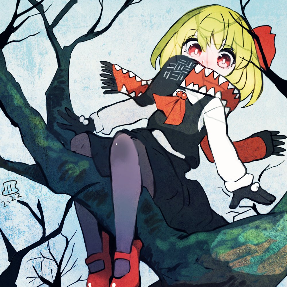 1girl, ascot, bangs, black_gloves, black_skirt, black_vest, blonde_hair, blush
