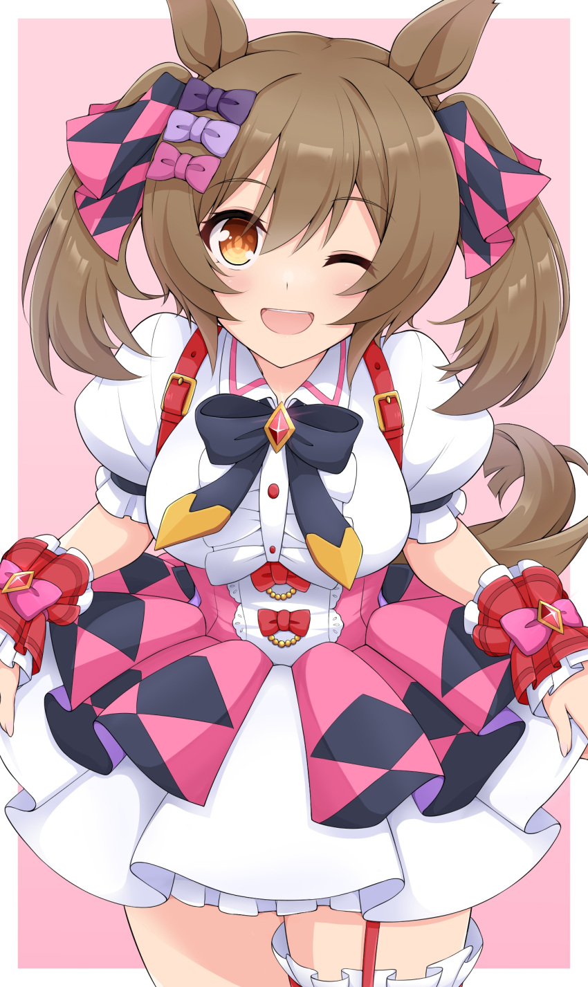 1girl, breasts, brown_hair, commentary_request, hair_between_eyes, hair_ornament, hair_ribbon, highres, horse_girl, looking_at_viewer, maruta_(denmasked), medium_breasts, medium_hair, one_eye_closed, open_mouth, pink_background, ribbon, smart_falcon_(umamusume), solo, umamusume, yellow_eyes