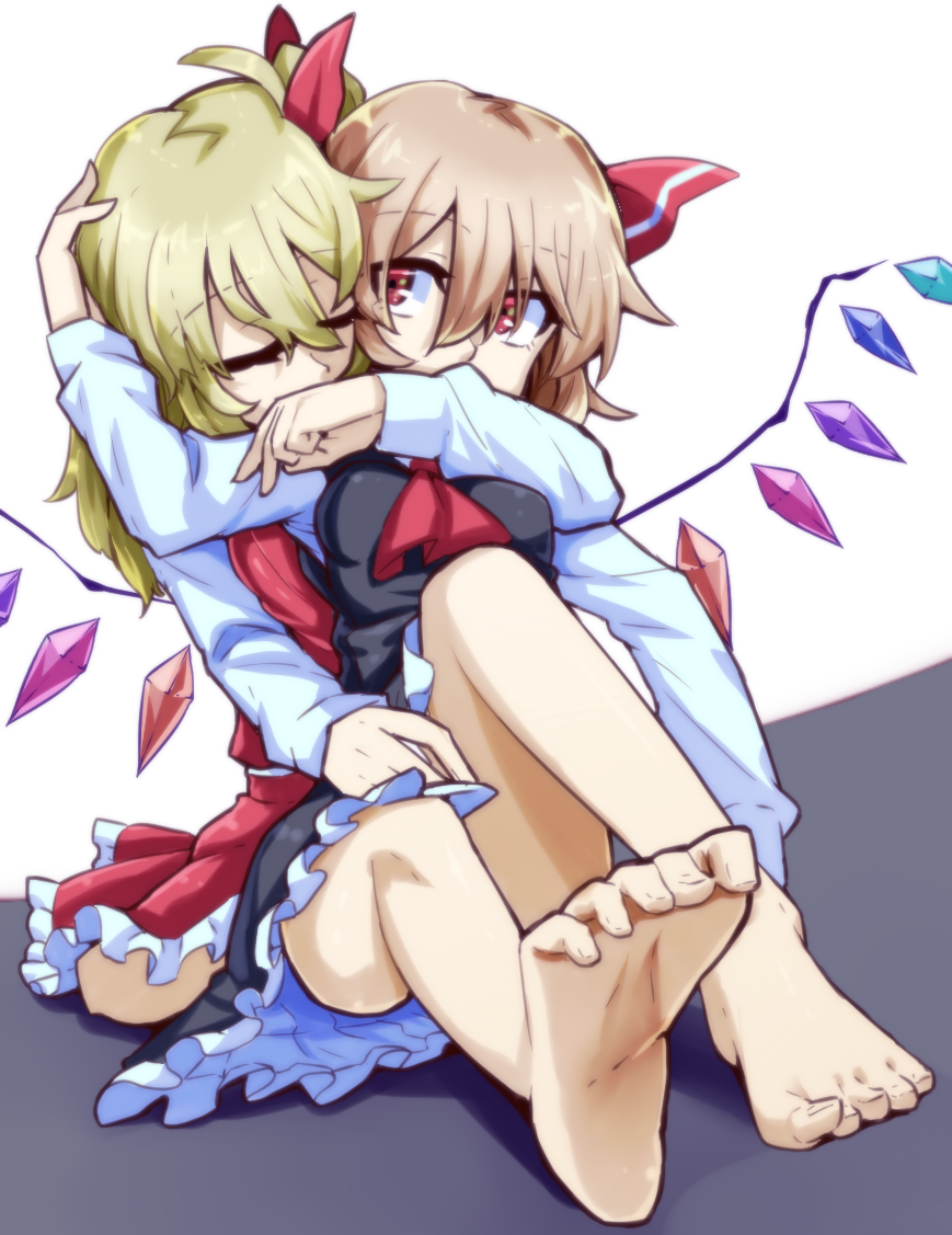 2girls, arm_around_neck, arm_up, ascot, bad_feet, bangs, bare_legs, barefoot