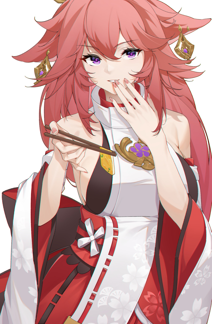 1girl, absurdres, animal_ears, bangs, bare_shoulders, breasts, chinese_commentary, commentary_request, detached_sleeves, eyebrows_visible_through_hair, floral_print, fox_ears, genshin_impact, grin, hair_between_eyes, hands_up, heianjian, highres, large_breasts, long_hair, long_sleeves, looking_at_viewer, nontraditional_miko, pink_hair, red_skirt, shirt, skirt, sleeveless, sleeveless_shirt, smile, solo, upper_body, very_long_hair, violet_eyes, white_shirt, wide_sleeves, yae_miko
