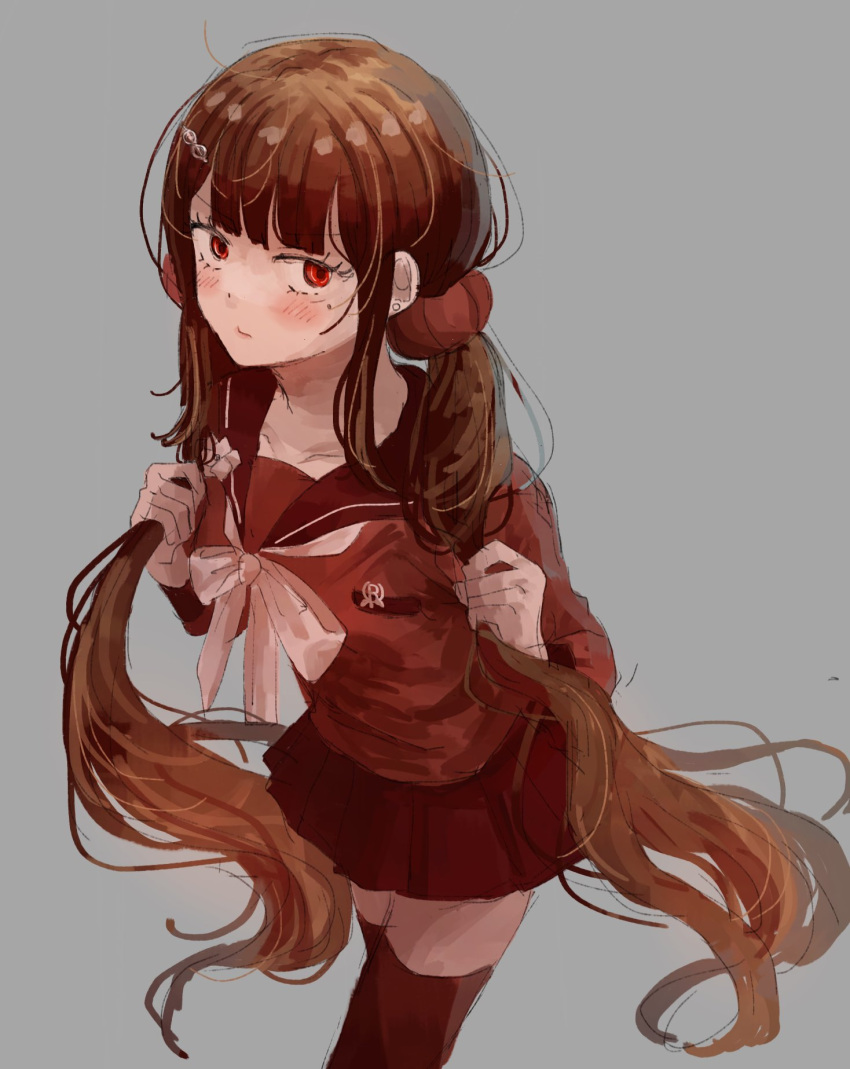 1girl, bangs, black_sailor_collar, blush, bow, bowtie, brown_hair, collarbone, cowboy_shot, danganronpa_(series), danganronpa_v3:_killing_harmony, grey_background, hair_ornament, hairclip, harukawa_maki, highres, holding, holding_hair, huixing, long_hair, looking_at_viewer, low_twintails, pleated_skirt, red_eyes, red_legwear, red_shirt, red_skirt, sailor_collar, shiny, shiny_hair, shirt, simple_background, skirt, solo, thigh-highs, twintails, zettai_ryouiki