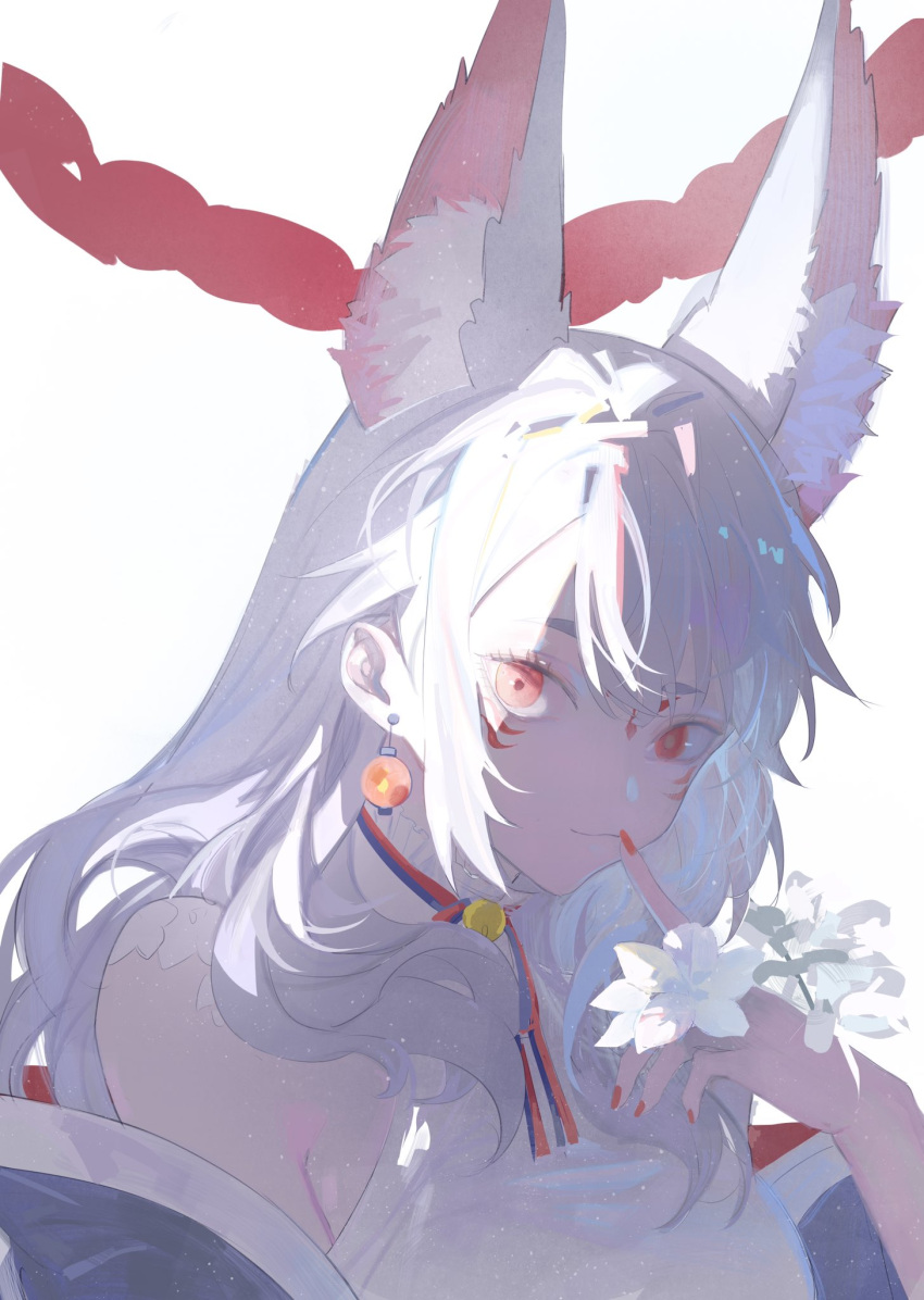 1girl, animal_ear_fluff, animal_ears, bangs, bare_shoulders, choker, closed_mouth, commentary