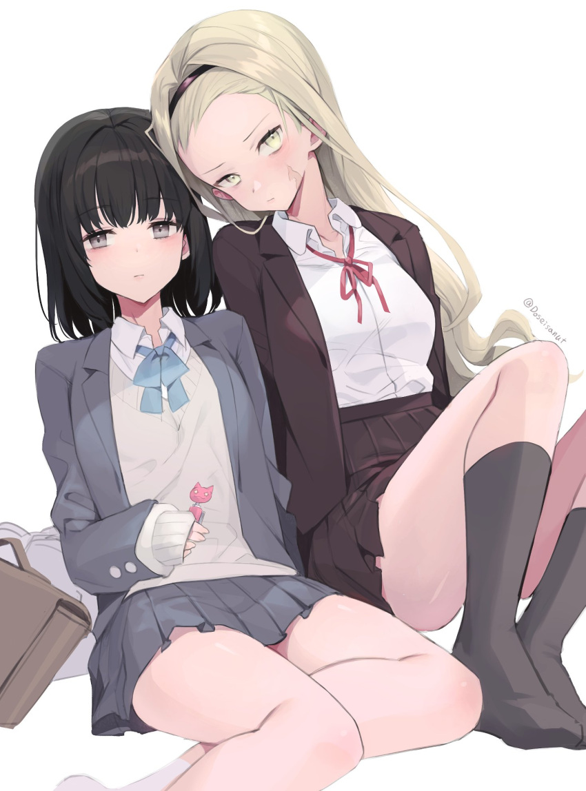 2girls, bangs, bangs_pinned_back, black_hair, blonde_hair, blush, bolo_tie, grey_eyes, hairband, highres, jacket, kirarazaka_marina, kneehighs, kuze_shizuka, leaning_on_person, legs, long_hair, long_sleeves, miniskirt, multiple_girls, open_clothes, open_jacket, pen, ryvlab, scar, scar_on_face, school_uniform, short_hair, skirt, sleeves_past_wrists, takopii_no_genzai, twitter_username, yellow_eyes