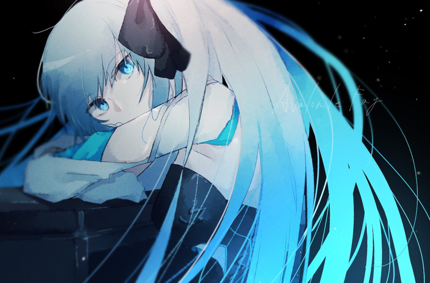 1girl, bangs, black_background, black_dress, blonde_hair, blue_eyes, blue_hair, bow