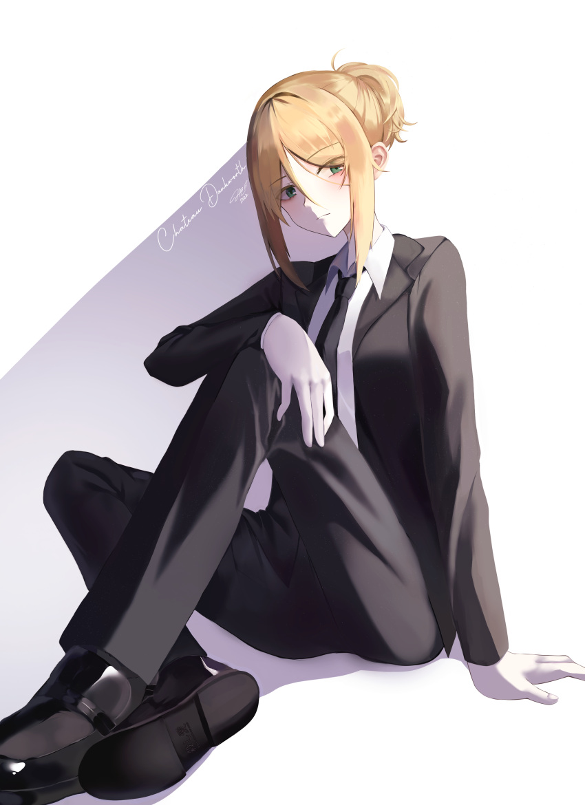 1girl, absurdres, black_footwear, black_necktie, black_pants, black_suit, blonde_hair, blush, character_name, chateau_dankworth, dated, formal, gloves, green_eyes, hair_bun, hair_up, highres, koroshi_ai, long_sleeves, mmiko, necktie, pants, short_hair_with_long_locks, sidelocks, simple_background, sitting, solo, suit, white_gloves