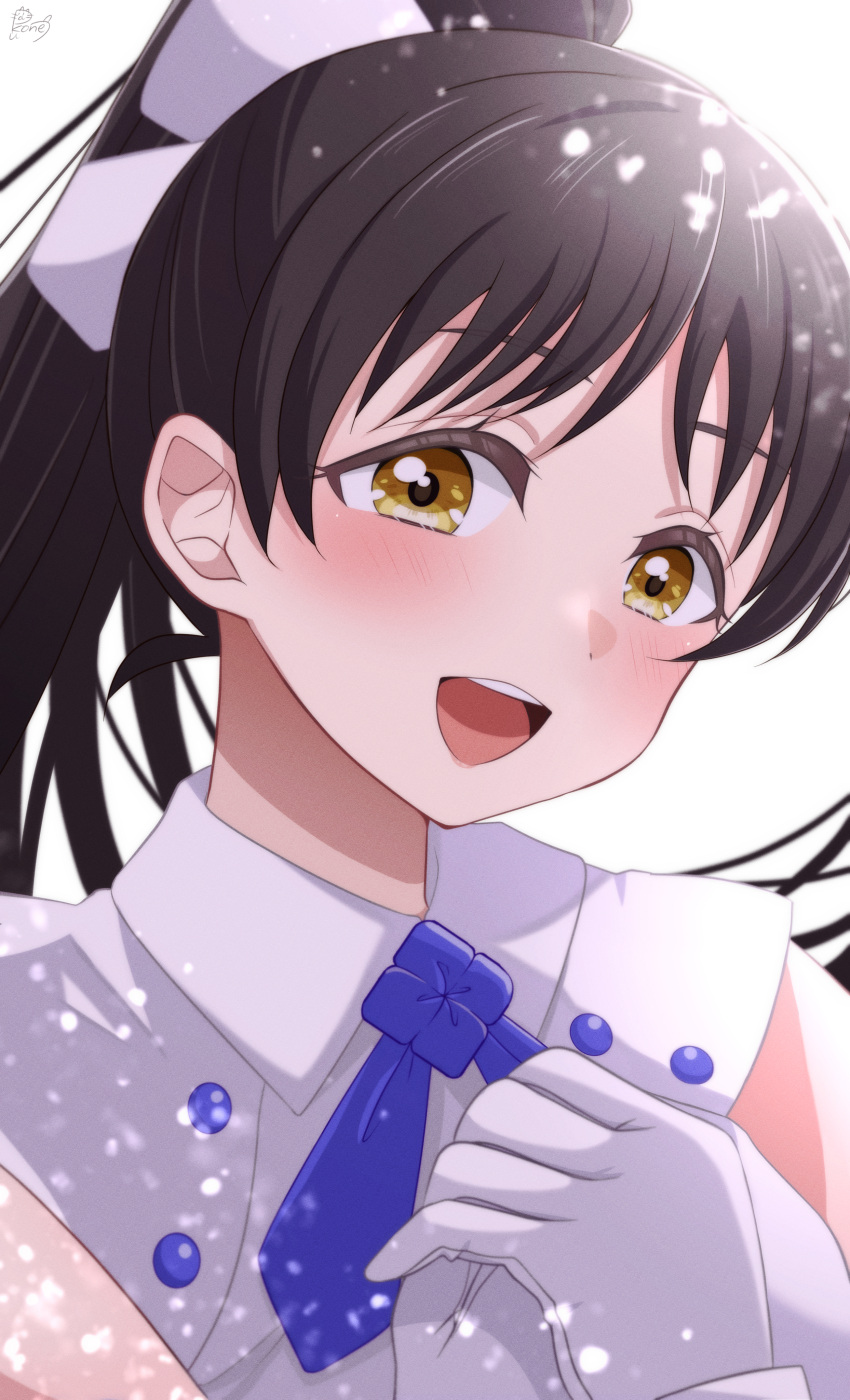 1girl, absurdres, black_hair, blush, bow, eyebrows_visible_through_hair, gloves, hair_bow