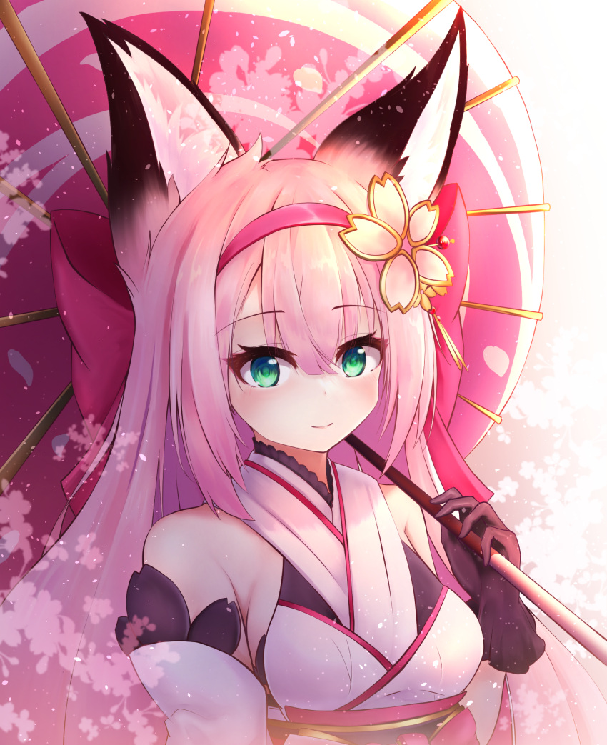 1girl, akiyama_neo, animal_ears, azur_lane, black_gloves, eyebrows_visible_through_hair, fox_ears, fox_girl