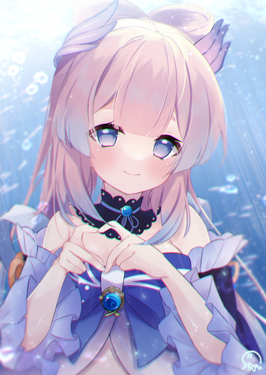 1girl, absurdres, bare_shoulders, blush, bow, bowtie, finger_heart, frilled_sleeves, frills, genshin_impact, hair_ornament, heart, heart_hands, highres, light_rays, long_sleeves, looking_at_viewer, pink_hair, sangonomiya_kokomi, smile, solo, tarte0x0, underwater, vision_(genshin_impact)
