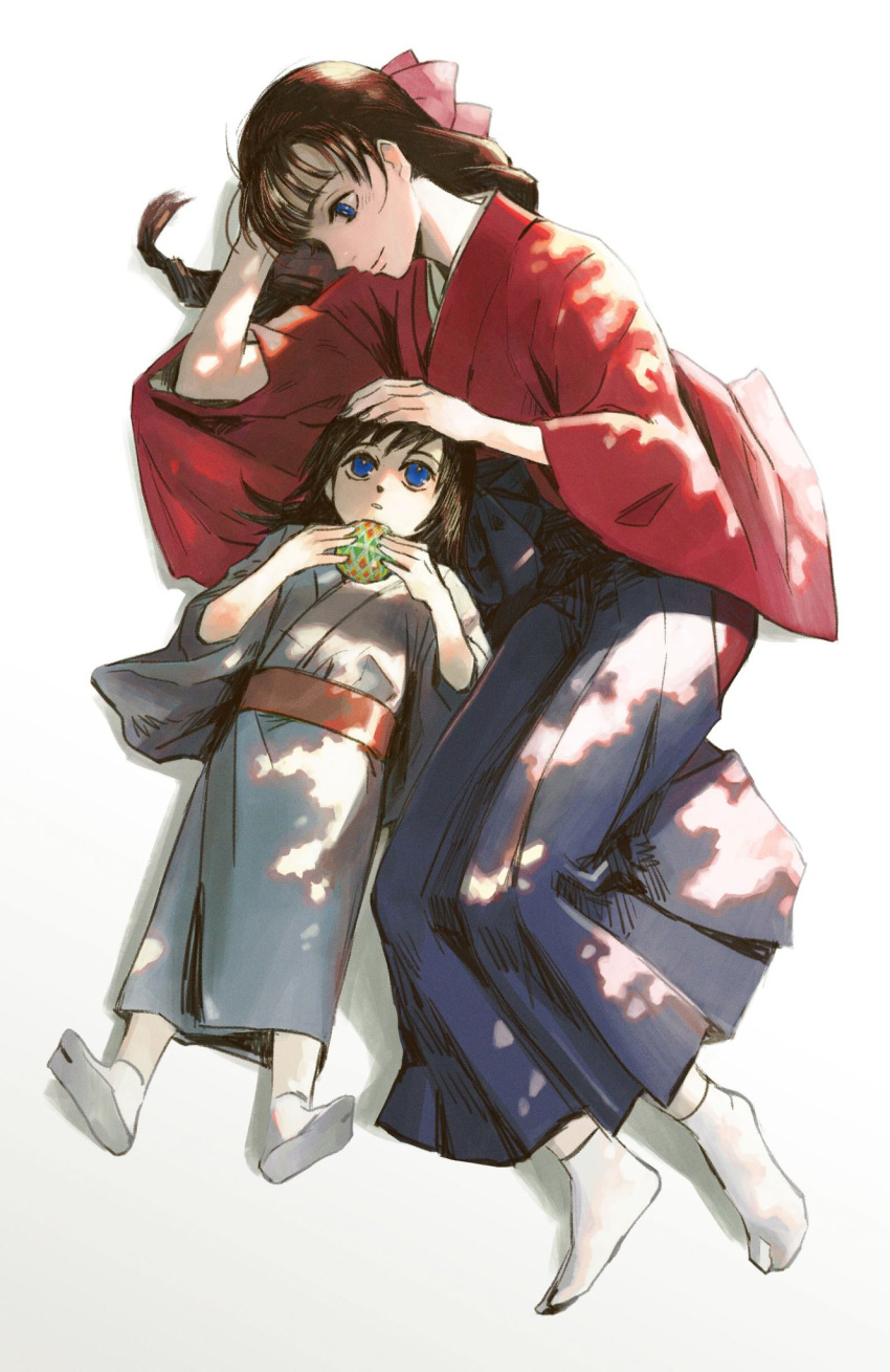 1boy, 1girl, arm_pillow, ball, bangs, blue_eyes, blue_hakama, blue_kimono