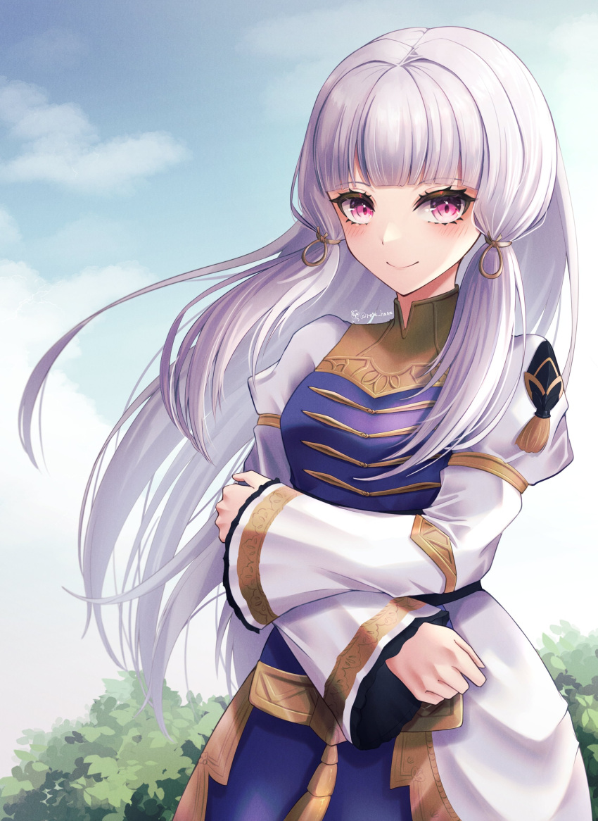 1girl, absurdres, bangs, blue_sky, blunt_bangs, blush, closed_mouth, commentary_request