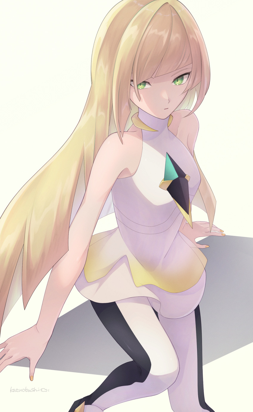 1girl, arm_support, blonde_hair, breasts, closed_mouth, commentary_request, diamond_(shape), dress