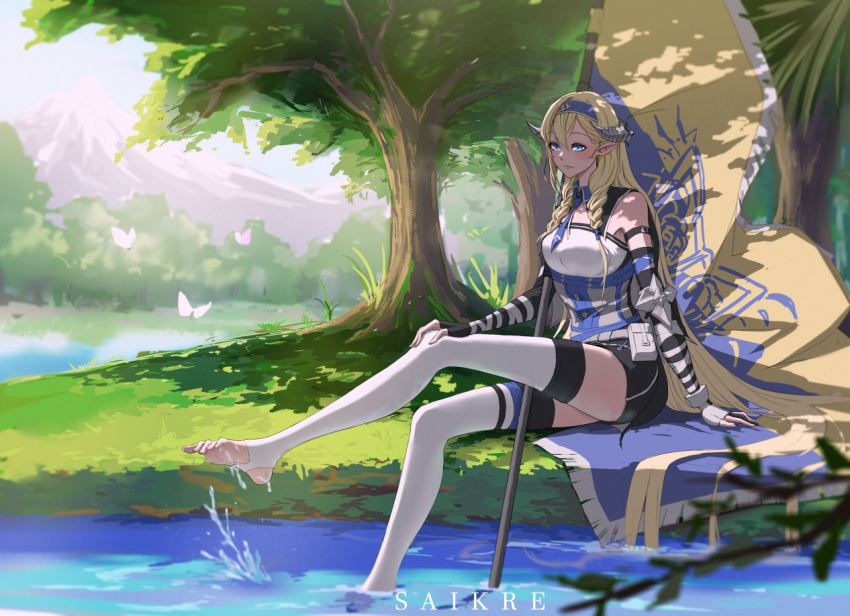 1girl, arknights, arm_strap, artist_name, banner, belt, belt_pouch, black_gloves, black_skirt, blonde_hair, blue_eyes, blue_hairband, blue_necktie, blush, braid, breasts, bug, butterfly, chinese_commentary, closed_mouth, dappled_sunlight, day, dragon_horns, elbow_gloves, eyebrows_visible_through_hair, fingerless_gloves, flag, full_body, gloves, grass, hair_between_eyes, hairband, holding, holding_flag, horns, long_hair, medium_breasts, miniskirt, mountain, necktie, outdoors, pointy_ears, pond, pouch, saikre, saileach_(arknights), shirt, short_necktie, side_braids, sidelocks, sitting, skirt, smile, soaking_feet, soles, solo, splashing, sunlight, thighs, toes, tree, twin_braids, very_long_hair, white_belt, white_legwear, white_shirt, wing_collar, zettai_ryouiki