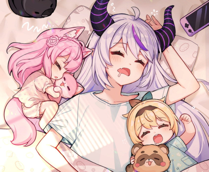 3girls, ahoge, animal_ear_fluff, animal_ears, animal_hug, arm_up, bangs, blonde_hair, closed_eyes, crow_(la+_darknesss), demon_horns, drooling, grey_hair, hakui_koyori, handheld_game_console, highres, hololive, horns, kazama_iroha, kokoro_(hakui_koyori), la+_darknesss, long_hair, lying, mono_mon, mouth_drool, multicolored_hair, multiple_girls, on_back, on_bed, on_side, open_mouth, pajamas, pillow, pink_hair, pokobee, purple_hair, shirt, short_hair, short_sleeves, sleeping, streaked_hair, tail, under_covers, virtual_youtuber, white_shirt, younger