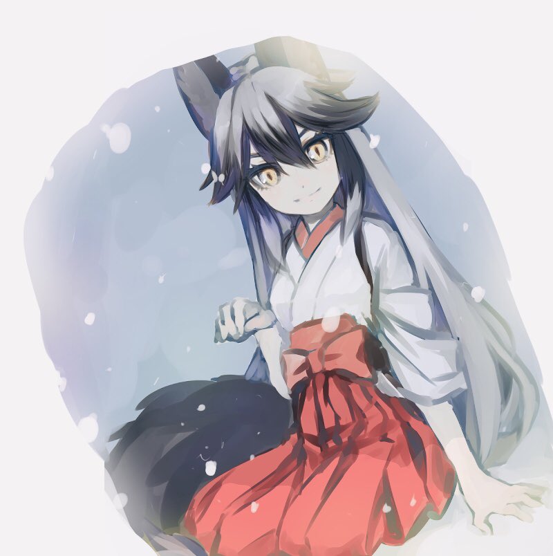 animal_ears, blush, bow, eyebrows_visible_through_hair, fox_ears, fox_girl, fox_tail, grey_hair, hakama, japanese_clothes, kemono_friends, kemono_friends_3, kimono, long_hair, looking_at_viewer, miko, multicolored_hair, nanica26, official_alternate_costume, red_bow, red_hakama, sidelocks, silver_fox_(kemono_friends), snow, tail, white_kimono, yellow_eyes