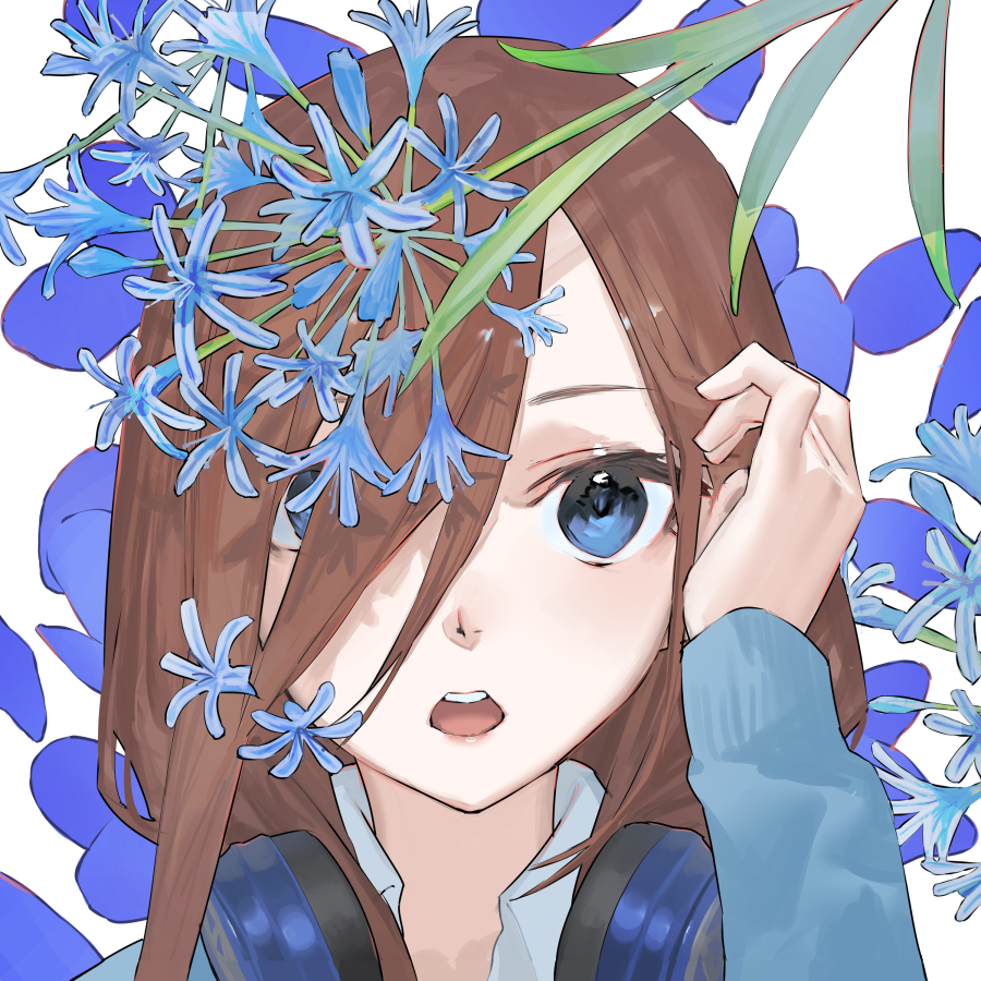 1girl, blue_cardigan, blue_eyes, brown_hair, cardigan, commentary_request, facing_viewer, flower