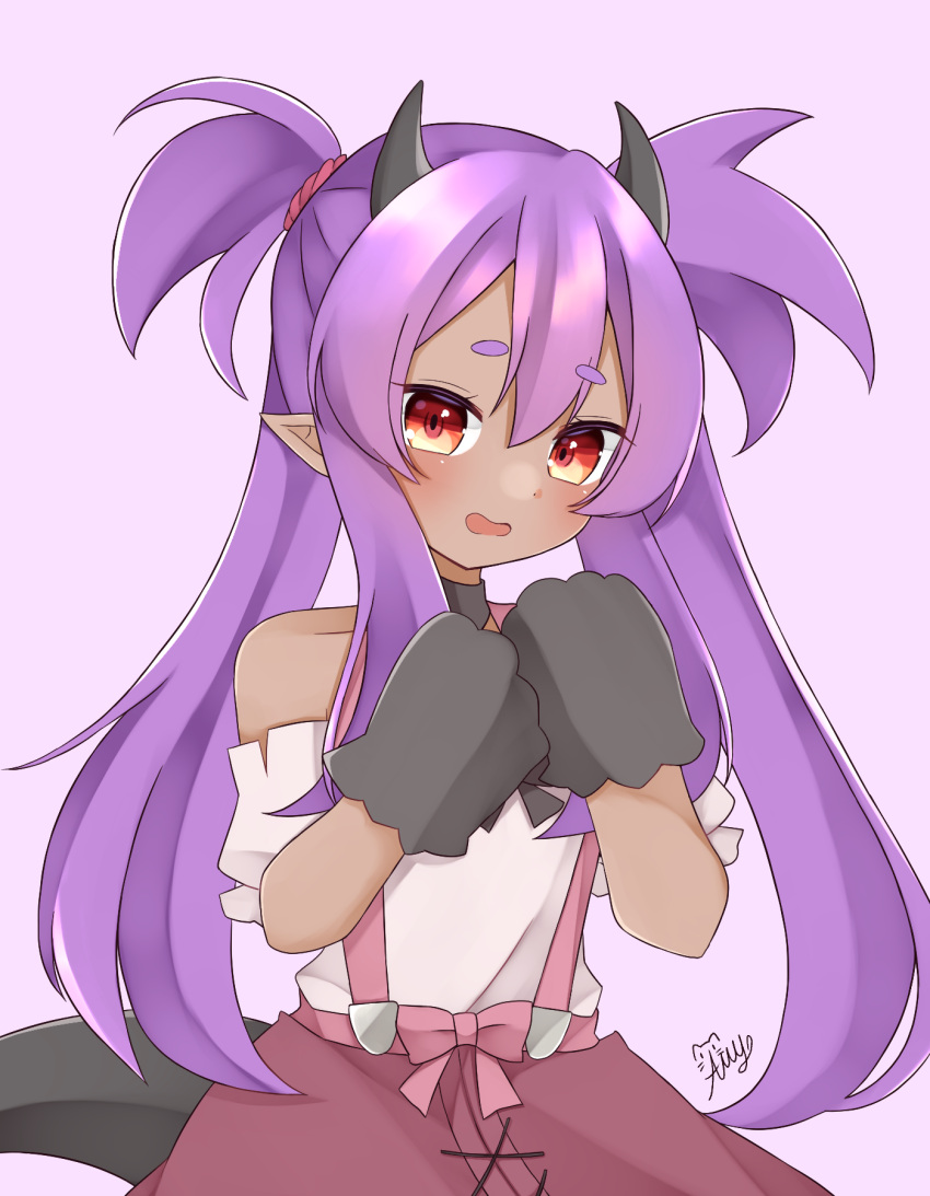 100_percent_orange_juice, 1girl, bangs, bare_shoulders, bow, commentary, dark-skinned_female, dark_skin, gloves, grey_gloves, highres, horns, long_hair, looking_at_viewer, lulu_(orange_juice), off-shoulder_shirt, off_shoulder, parted_lips, pointy_ears, purple_background, purple_hair, quad_tails, red_eyes, red_skirt, shirt, short_sleeves, sidelocks, signature, simple_background, skirt, solo, standing, suspender_skirt, suspenders, tail, thick_eyebrows, twintails, two_side_up, u_amy1207, white_shirt