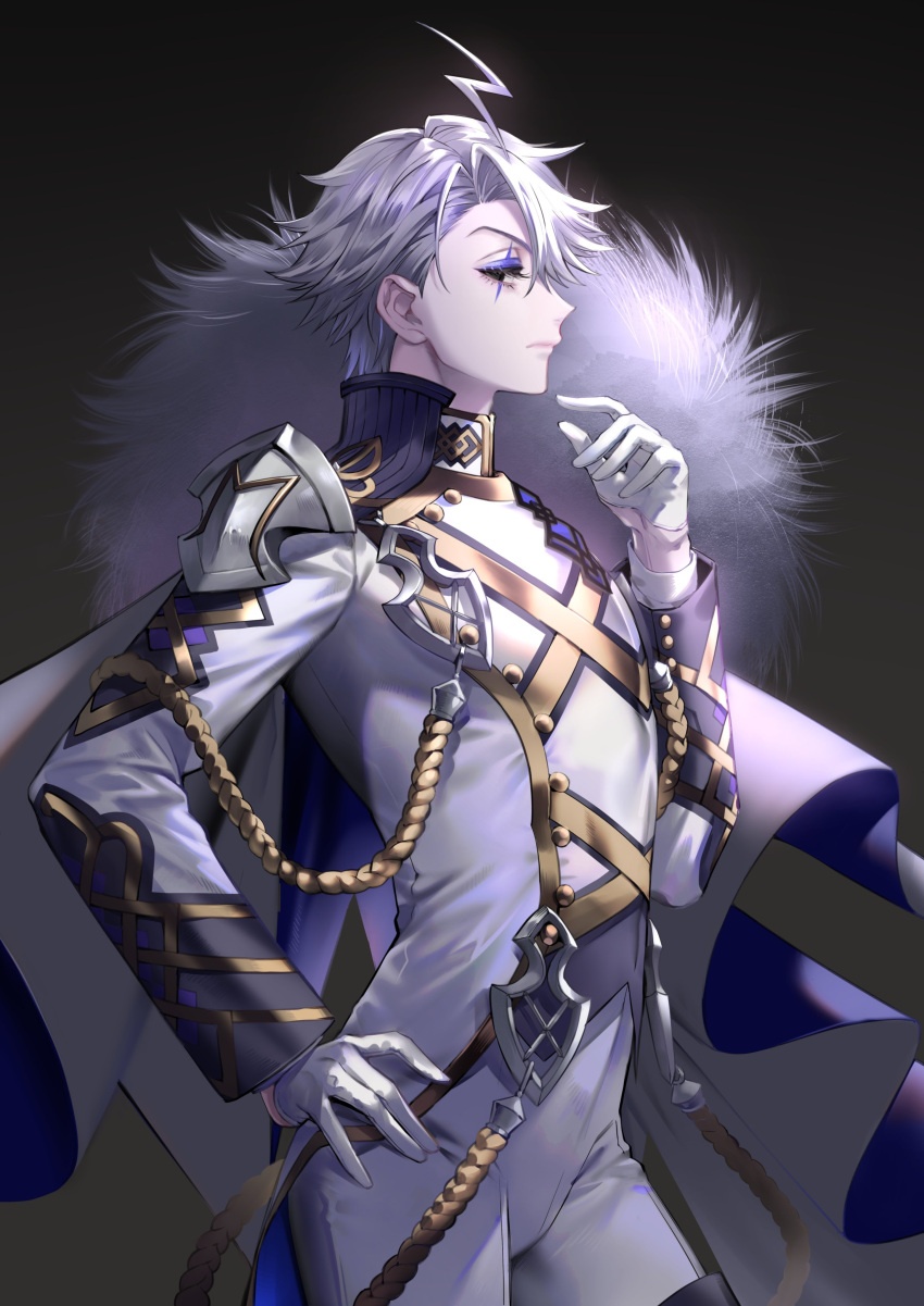 1boy, absurdres, ahoge, armor, bangs, blue_eyes, cloak, closed_mouth, commentary_request, expressionless, facial_mark, fate/grand_order, fate_(series), feet_out_of_frame, from_side, fur_trim, glasses, gloves, grey_hair, hand_on_hip, hand_on_own_hip, hand_up, hands_up, high_collar, highres, james_moriarty_(fate), james_moriarty_(ruler)_(fate), long_sleeves, looking_at_viewer, looking_to_the_side, male_focus, official_alternate_costume, pale_skin, pants, short_hair, shoulder_armor, shoulder_spikes, simple_background, solo, sparkle, spikes, white_gloves, white_pants, wingtemple, younger
