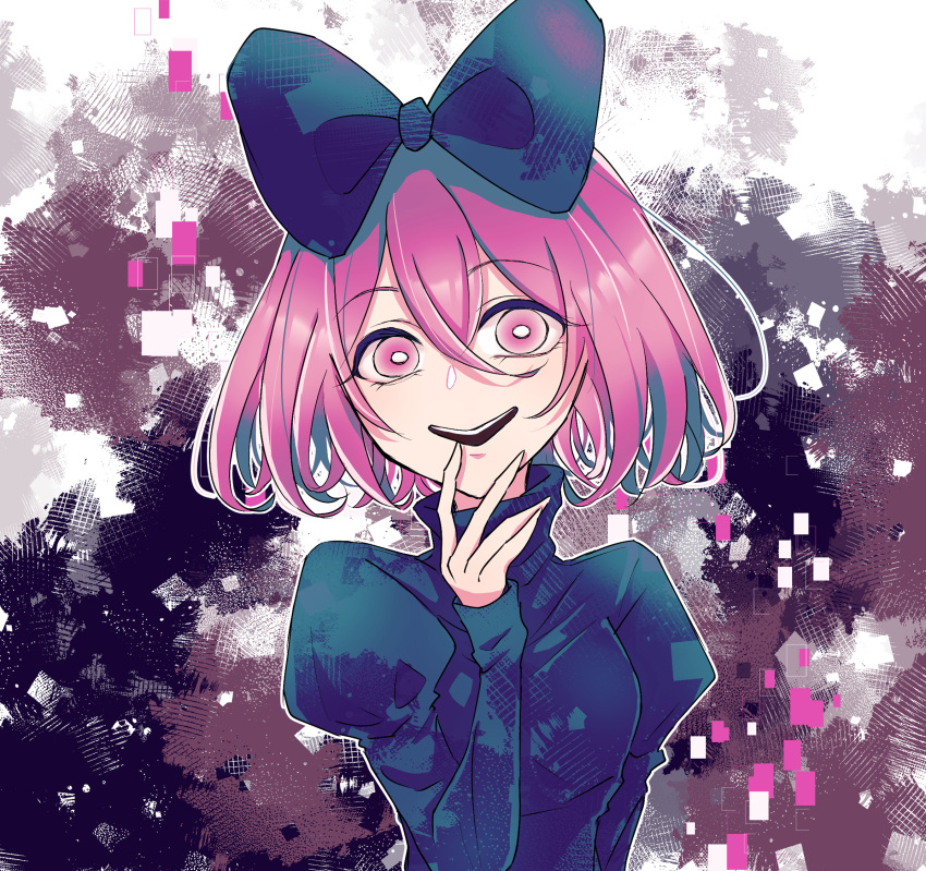 1girl, abstract_background, black_bow, black_shirt, bow, hair_between_eyes, hair_bow, hand_up, highres, j0h_(j000h3), long_sleeves, looking_at_viewer, medium_hair, pink_eyes, pink_hair, pppppp, shirt, smile, solo, upper_body, yamanaka_meloli