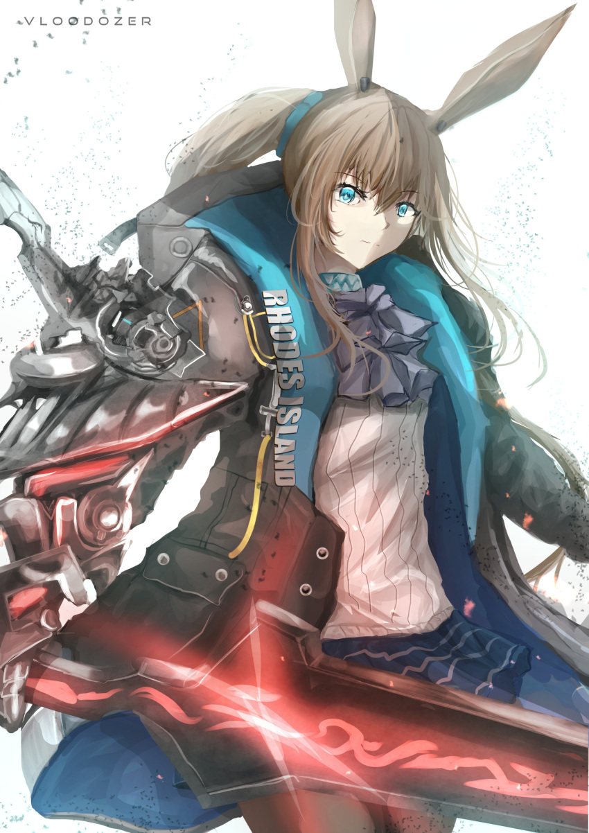 1girl, absurdres, amiya_(arknights), amiya_(guard)_(arknights), animal_ears, arknights, artist_name, ascot, black_jacket, black_pantyhose, blue_ascot, blue_collar, blue_skirt, brown_hair, clothes_writing, collar, cowboy_shot, hair_between_eyes, highres, holding, holding_sword, holding_weapon, hood, hood_down, hooded_jacket, jacket, jewelry, long_hair, long_sleeves, looking_at_viewer, mechanical_arms, neck_ring, open_clothes, open_jacket, pantyhose, ponytail, rabbit_ears, rabbit_girl, shirt, sidelocks, simple_background, single_mechanical_arm, skirt, solo, split_mouth, sword, v-shaped_eyebrows, vloodozer, weapon, white_background, white_shirt