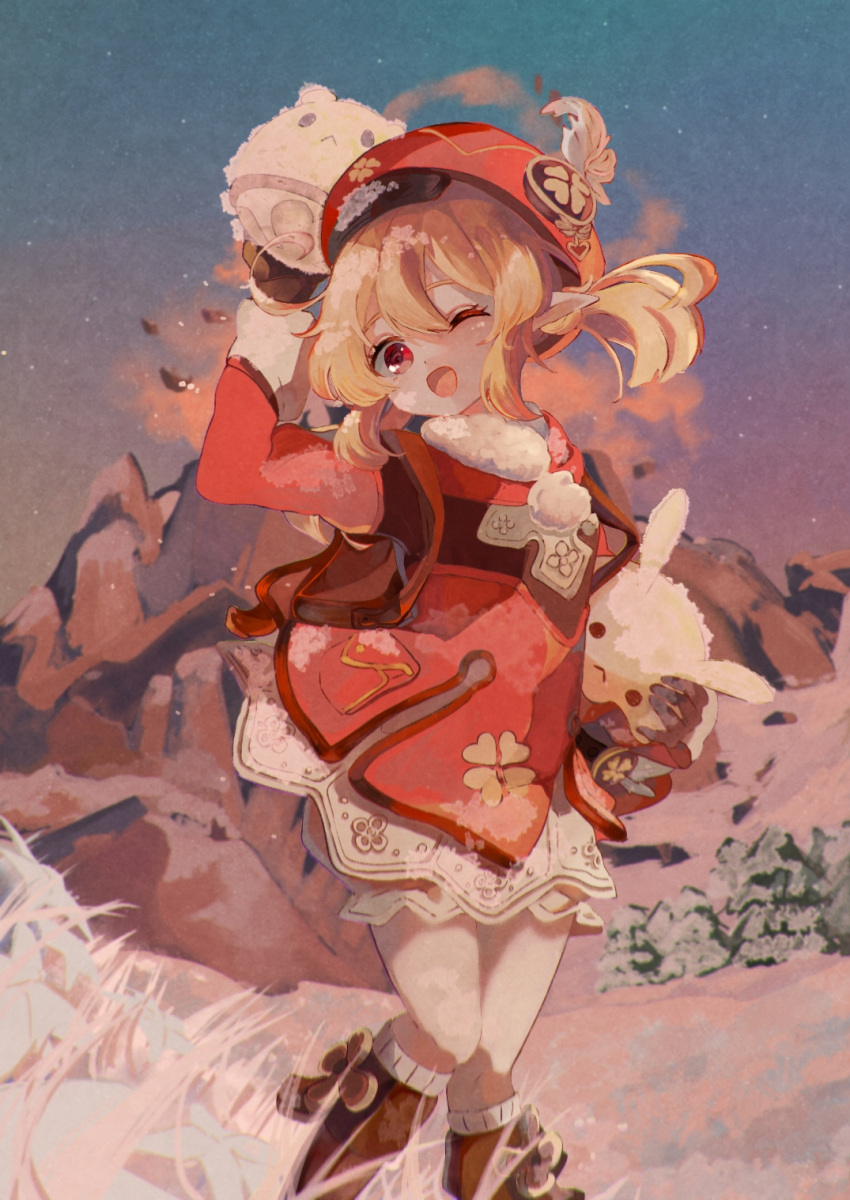 1girl, ;d, ahoge, bangs, bloomers, blurry, boots, brown_footwear, brown_gloves, brown_scarf, cabbie_hat, carrying, clover_print, coat, commentary_request, depth_of_field, doll, genshin_impact, gloves, grass, hair_between_eyes, hat, hat_feather, hat_ornament, highres, hisui_ramune, holding, holding_doll, jumpy_dumpty, klee_(genshin_impact), knee_boots, kneehighs, knees_together_feet_apart, light_brown_hair, long_hair, long_sleeves, looking_at_viewer, low_twintails, mountain, one_eye_closed, pocket, pointy_ears, red_coat, red_eyes, red_headwear, scarf, sidelocks, smile, socks, solo, stuffed_animal, stuffed_toy, twilight, twintails, underwear, wind