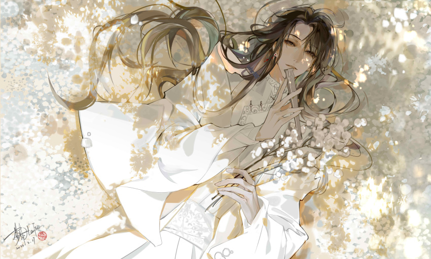 1boy, absurdres, bishounen, chinese_clothes, day, dress, flower, hair_down, hand_fan, hanfu, highres, holding, holding_fan, holding_flower, lanfsir, light_rays, long_hair, long_sleeves, looking_at_viewer, lying, male_focus, parted_lips, qiang_jin_jiu, sash, shen_lanzhou, solo, white_dress, white_flower, wide_sleeves