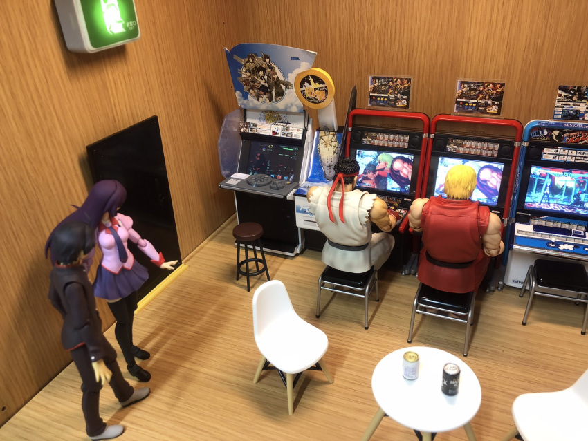 bakemonogatari, figurine, ken_masters, ryu_(street_fighter), senjougahara_hitagi, street_fighter