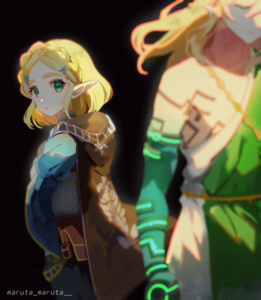 1boy, 1girl, bangs, black_background, blonde_hair, blue_shirt, blurry, blurry_foreground