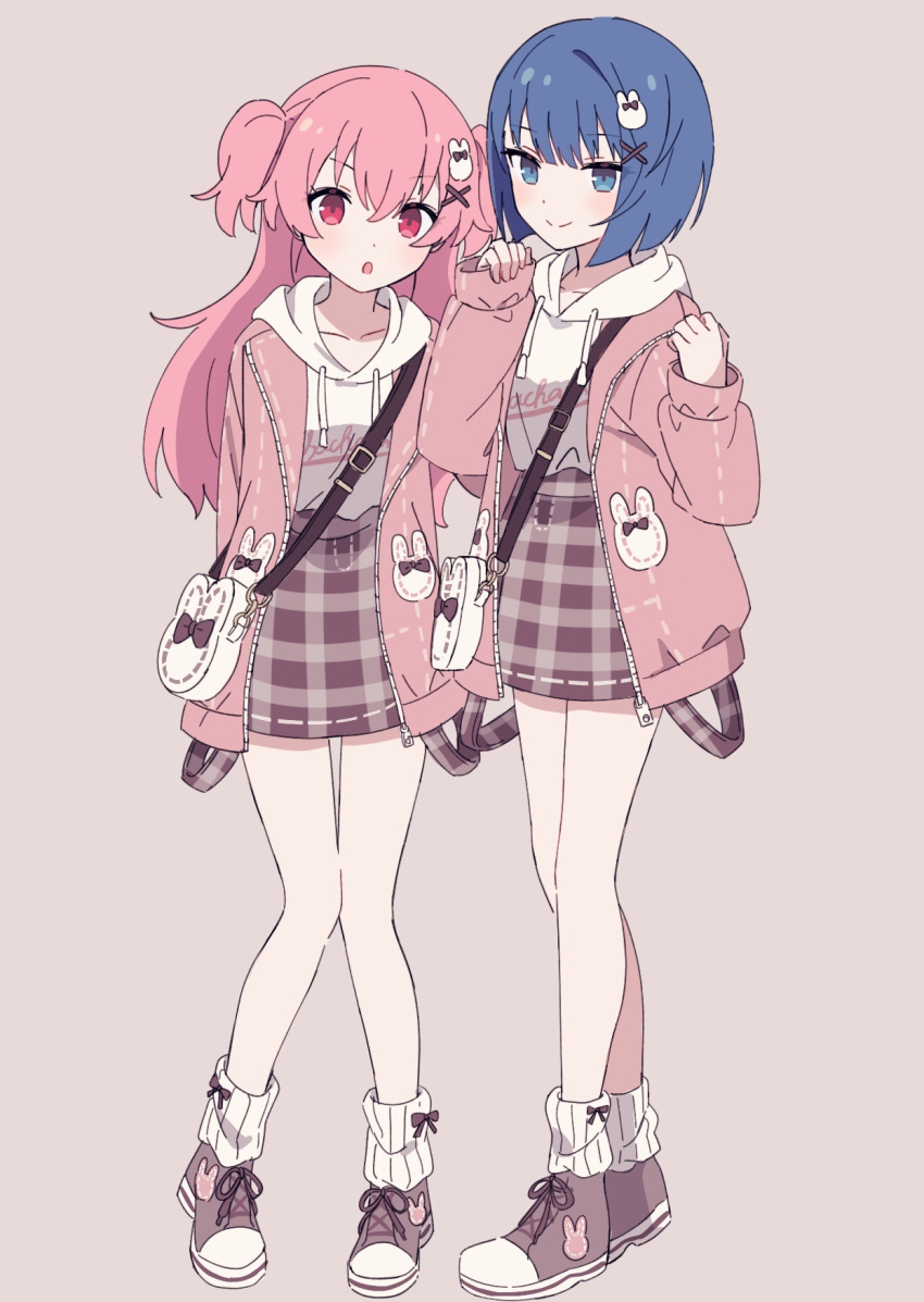 2girls, animal_bag, blue_eyes, blue_hair, bow, bow_legwear, brown_bow, brown_footwear, bunny_bag, converse, drawstring, full_body, grey_background, highres, hood, hood_down, hoodie, jacket, kiritani_haruka, long_hair, long_sleeves, looking_at_viewer, loose_socks, matching_outfit, momoi_airi, multiple_girls, pink_eyes, pink_hair, pink_jacket, plaid, plaid_skirt, project_sekai, rsh, short_hair, simple_background, skirt, smile, socks, suspender_skirt, suspenders, two_side_up, white_bag, white_hoodie, white_socks