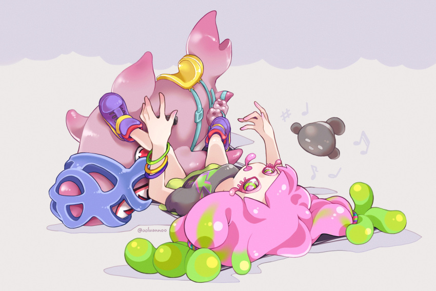 1girl, black_shirt, bracelet, clownfish, colored_eyelashes, drooling, eru_(ooluannoo), fish