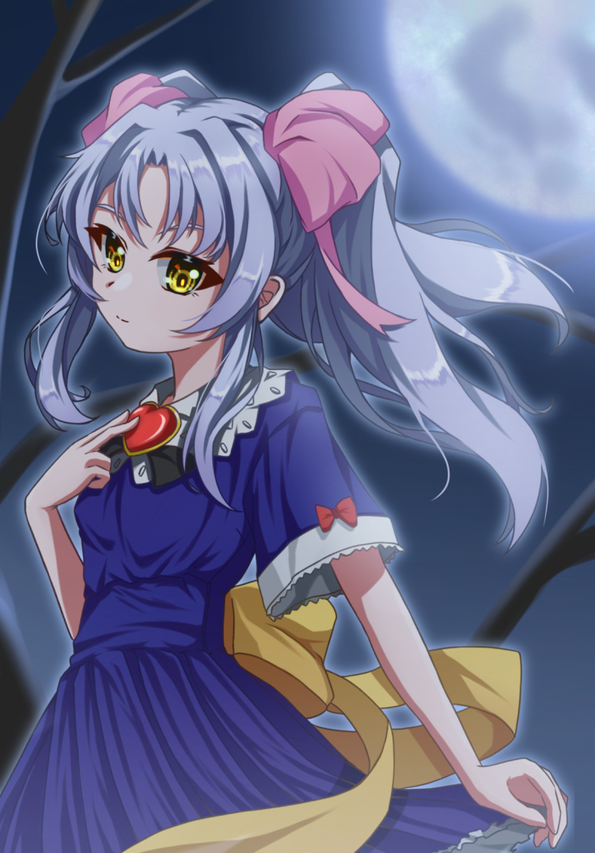 1girl, back_bow, blue_dress, blurry, blurry_background, bow, closed_mouth, dress