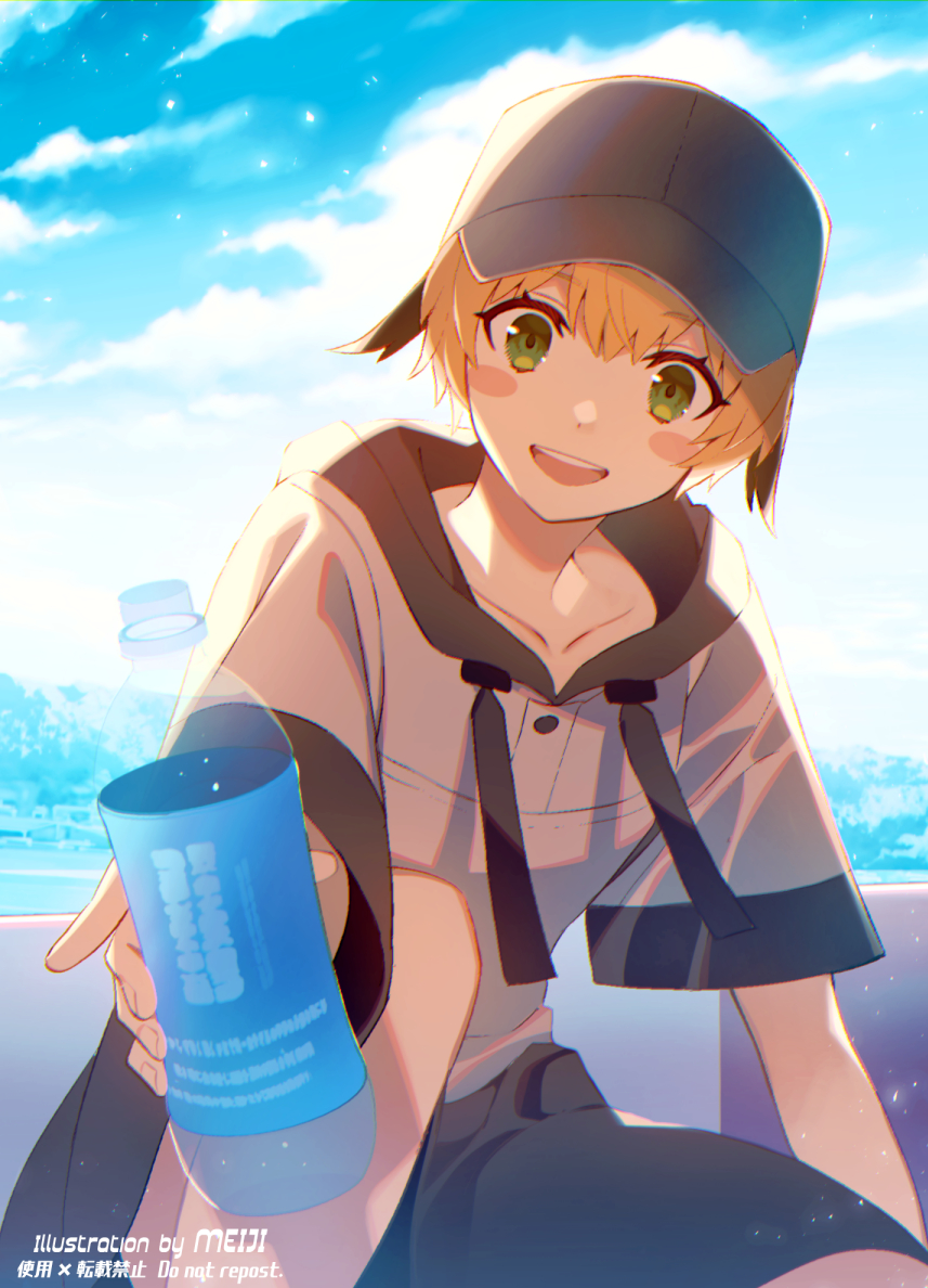 1girl, backlighting, bangs, baseball_cap, beach, black_headwear, black_shirt, blonde_hair, blue_sky, blush_stickers, bottle, breasts, collarbone, fate/grand_order, fate_(series), gareth_(fate), gareth_(swimsuit_saber)_(fate), green_eyes, hair_flaps, hat, hood, hoodie, looking_at_viewer, medium_breasts, meiji_ken, open_mouth, shirt, short_hair, short_sleeves, sky, smile, solo, two-tone_shirt, water_bottle, white_shirt